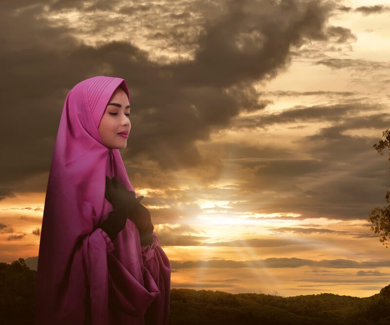 alt> confident woman in her hijab