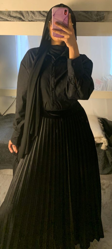 black shirt and black skirt modest outfit